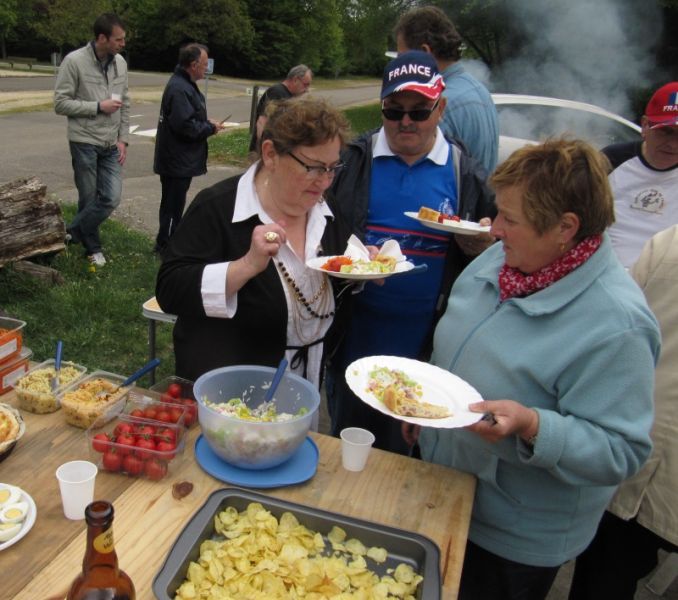 Un des barbecues du SCF, durant tournoi de pétanque